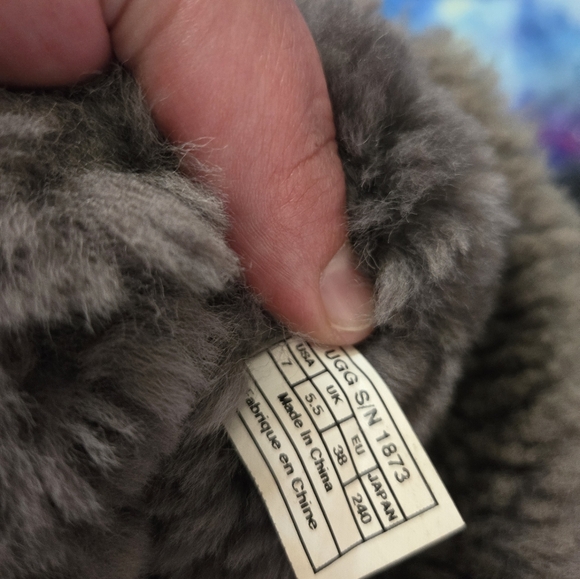 Ugg tall boots - Picture 7 of 8